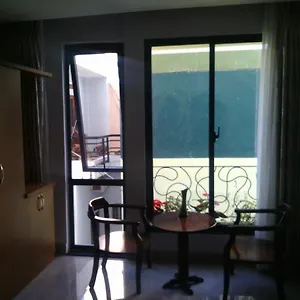 sapphire-aparthotel.nhatrangbesthotels.com/
